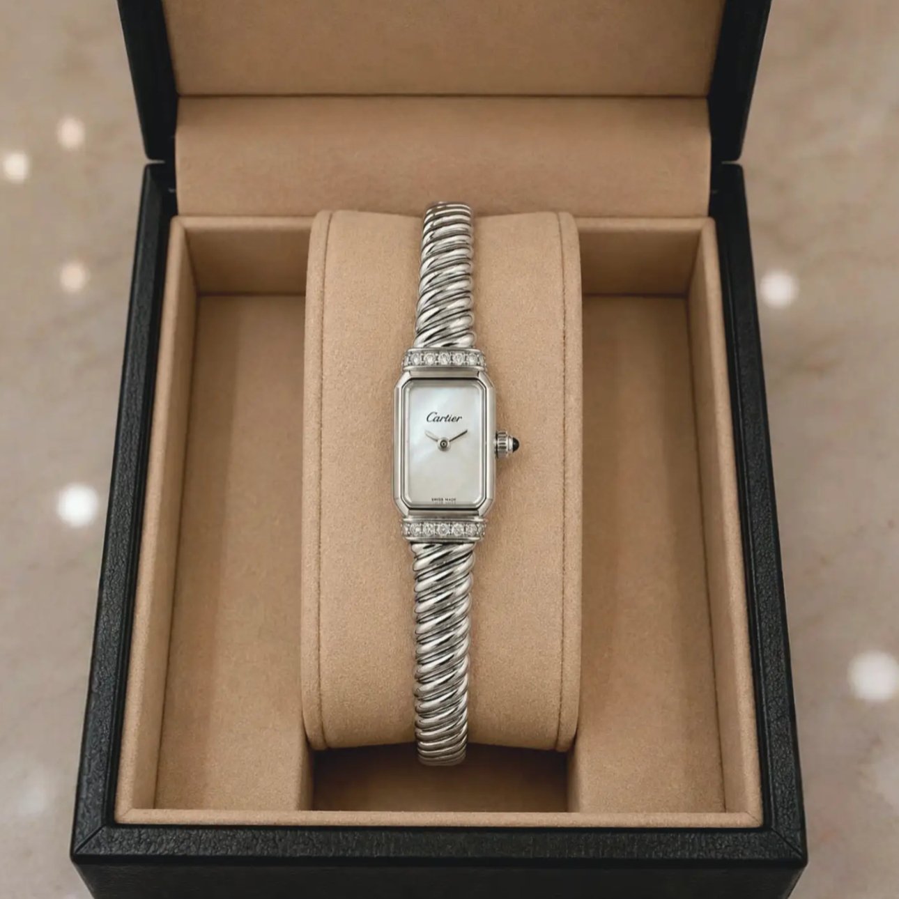 Ladies Luxury Rhinestone Rectangle Watch (Silver)